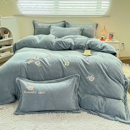 91家纺网 家纺一手货源 找家纺 （总）眠优居 2024牛奶棉宽边刺绣四件套牛奶绒法莱绒宝宝绒套件