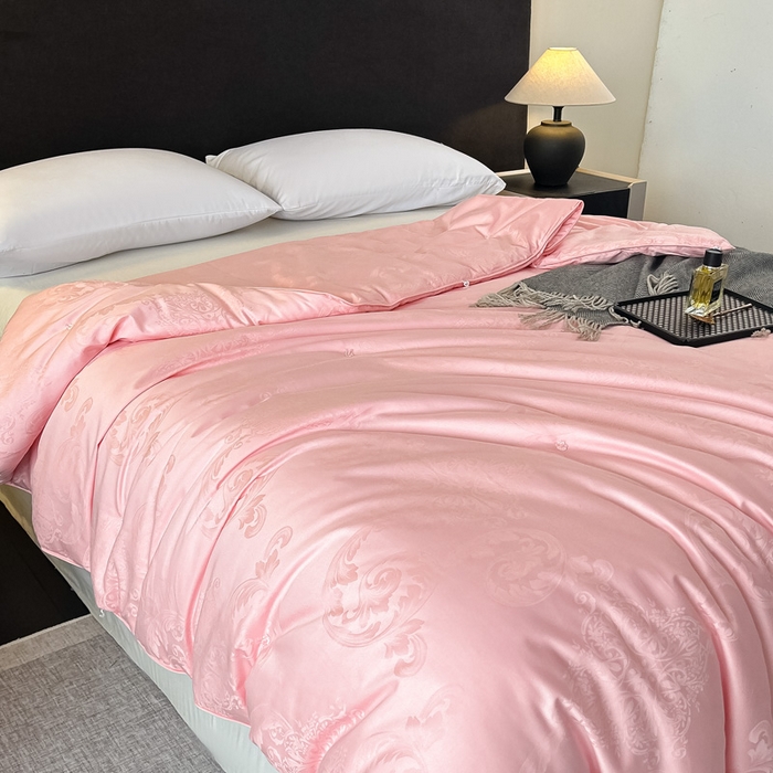 91家纺网 家纺一手货源 找家纺 龙图家纺 2024新款80支全棉贡缎蚕丝被-玉如意 玉如意-粉色