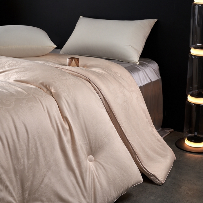 91家纺网 家纺一手货源 找家纺 朴罗 （ 原岚图） 2024新款臻品色织蚕丝大豆被含礼盒包装  香槟色