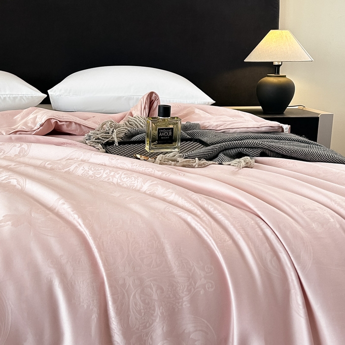 91家纺网 家纺一手货源 找家纺 龙图家纺 2024新款80支全棉贡缎蚕丝被-玉如意 玉如意-咖色