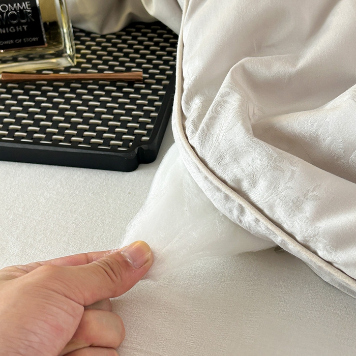 91家纺网 家纺一手货源 找家纺 龙图家纺 2024新款80支全棉贡缎蚕丝被-玉如意 玉如意-灰色