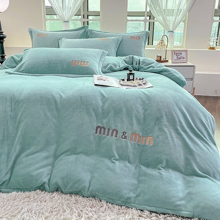 91家纺网 家纺一手货源 找家纺 （总）眠优居 商2024牛奶绒四件套秋冬季加厚珊瑚绒高级感刺绣直播爆款