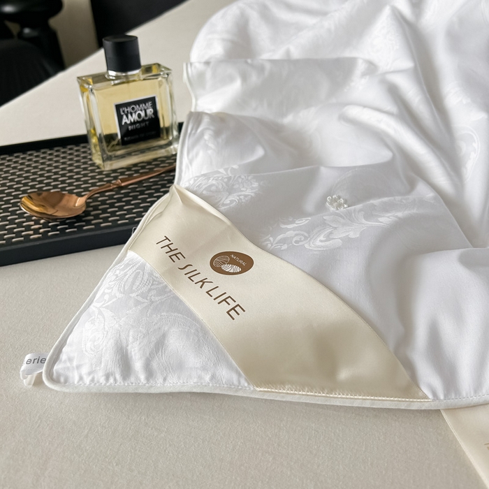 91家纺网 家纺一手货源 找家纺 龙图家纺 2024新款80支全棉贡缎蚕丝被-玉如意 玉如意-白色