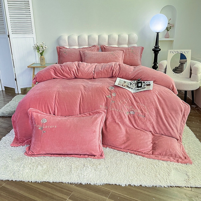 91家纺网 家纺一手货源 找家纺 （总）眠优居 2024牛奶棉宽边刺绣四件套牛奶绒法莱绒宝宝绒套件