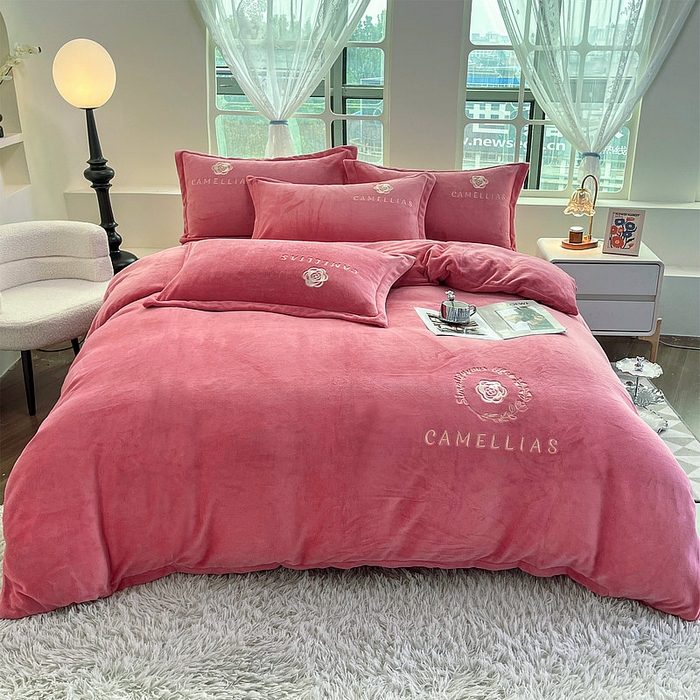 91家纺网 家纺一手货源 找家纺 （总）眠优居 商2024牛奶绒四件套秋冬季加厚珊瑚绒高级感刺绣直播爆款