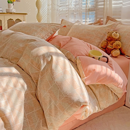 91家纺网 家纺一手货源 找家纺 暖芯优选 2025新款直播爆款加厚全棉磨毛四件套喷气印花纯棉（一字绣工艺款）学生三件套10月上新 米莱