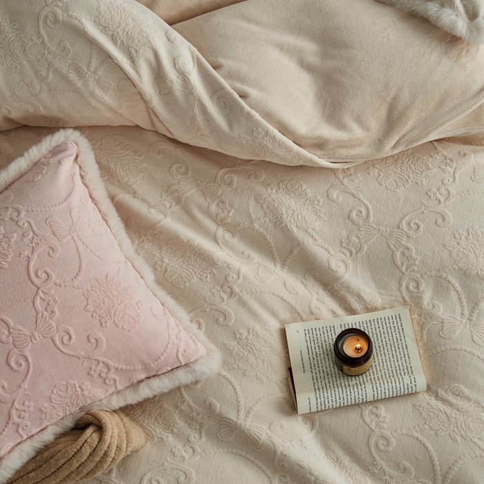 91家纺网 家纺一手货源 找家纺 （总）时年家纺 2024新款240g全消光牛奶绒雕花系列四件套（充值会员优惠10元/套）