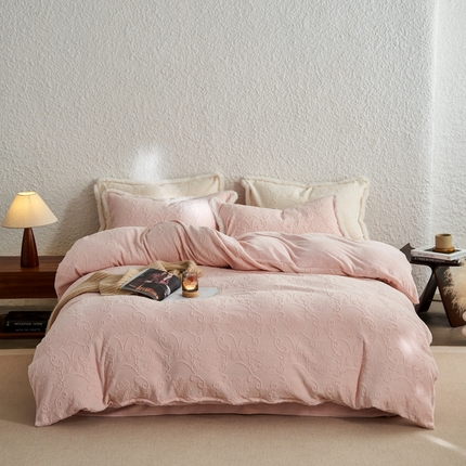 91家纺网 家纺一手货源 找家纺 （总）时年家纺 2024新款240g全消光牛奶绒雕花系列四件套（充值会员优惠10元/套）