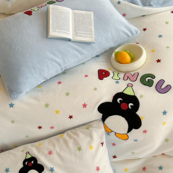 91家纺网 家纺一手货源 找家纺 时年家纺 2024新款牛奶绒毛巾绣系列四件套（充值会员优惠5元） 多彩企鹅