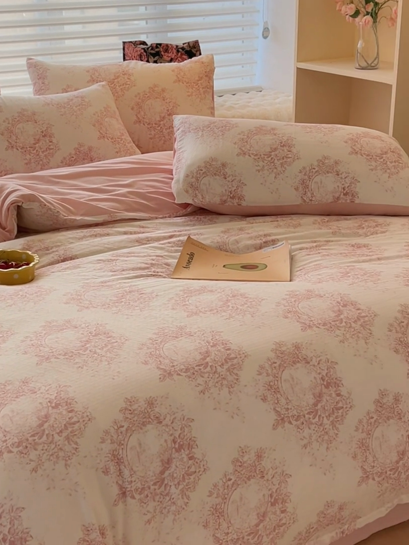 91家纺网 家纺一手货源 找家纺 金丝鸟家纺 2024秋冬新品全棉双层纱四件套 法式花花