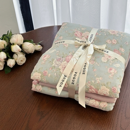 91家纺网 家纺一手货源 找家纺 （总）黛馨 2025新款A类小清新双层纱四件套