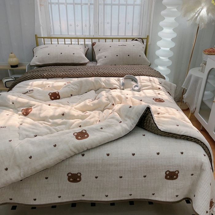 91家纺网 家纺一手货源 找家纺 暖居 2024新款牛奶绒豆豆被床盖四件套 爱心小熊