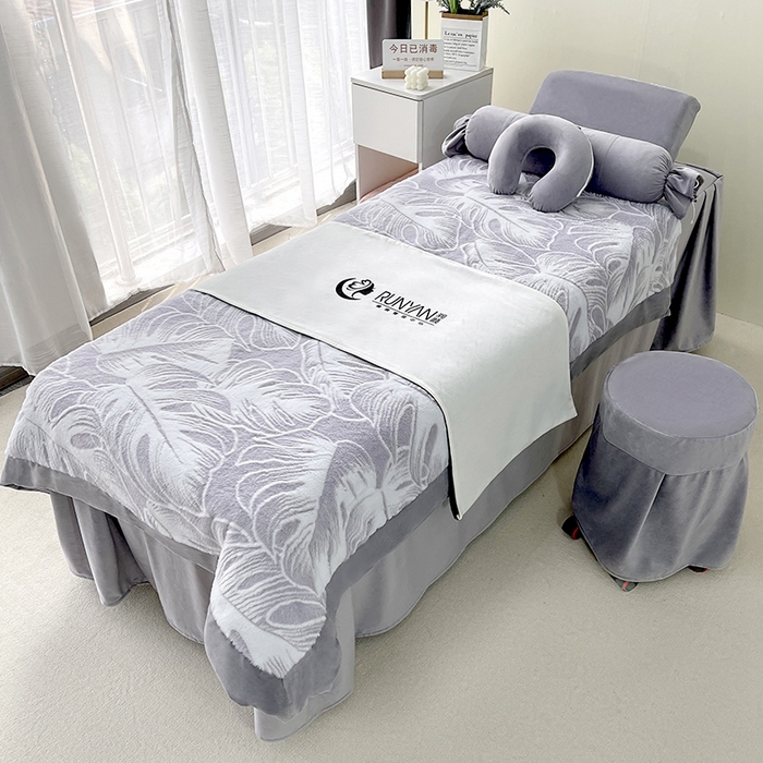 91家纺网 家纺一手货源 找家纺 （总）琪宝阁 2024新款AB版雪花宝宝绒美 容床罩套件