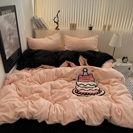 91家纺网 家纺一手货源 找家纺 （总）奈颜 2024新款高克重加厚牛奶绒毛巾绣四件套