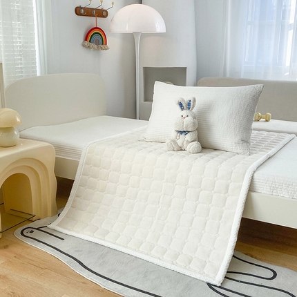 91家纺网 家纺一手货源 找家纺 （总）凌云家纺 2025新款直包边牛奶绒床褥