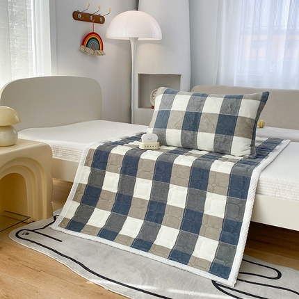 91家纺网 家纺一手货源 找家纺 （总）凌云家纺 2025新款直包边牛奶绒床褥