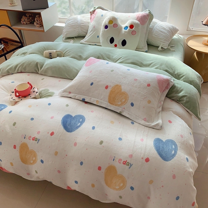 91家纺网 家纺一手货源 找家纺 莱豫家纺 2024新款牛奶绒印花四件套 彩色爱心