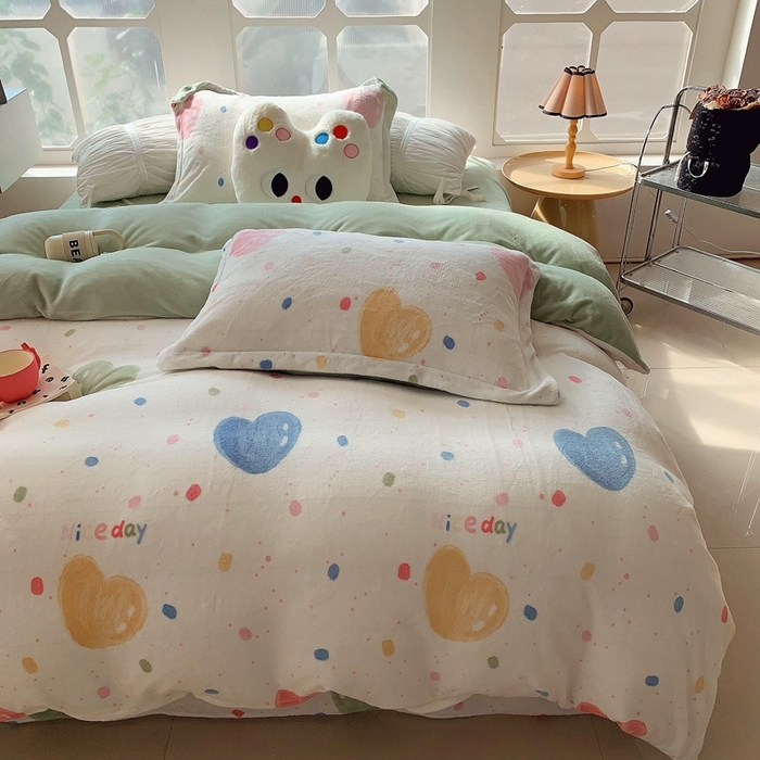 91家纺网 家纺一手货源 找家纺 莱豫家纺 2024新款牛奶绒印花四件套 彩色爱心