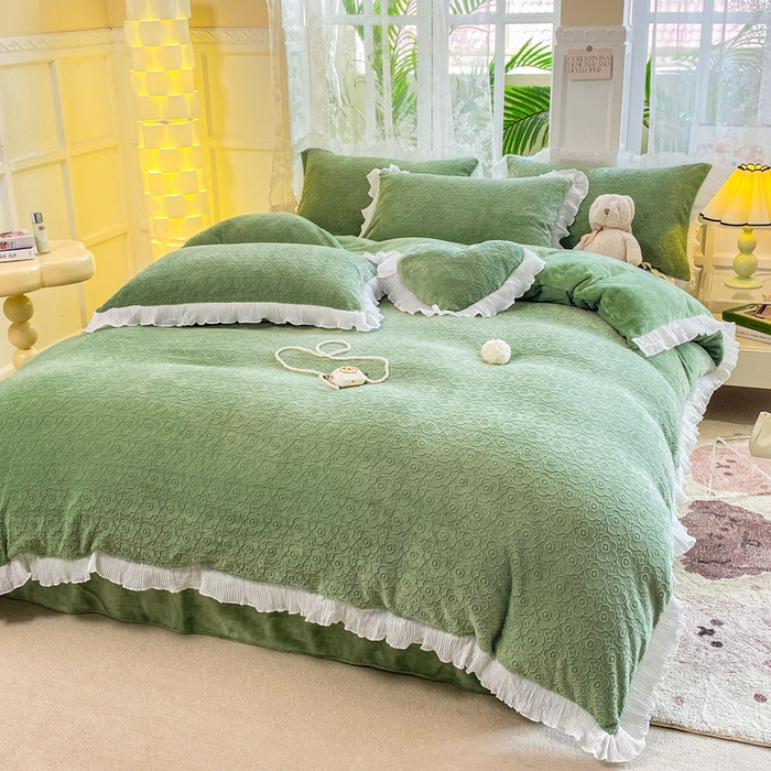 91家纺网 家纺一手货源 找家纺 畅畅家纺 2024直播爆款8斤230克雕花牛奶绒韩版花边法莱绒烂花四件套 公主风-抹茶绿