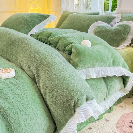畅畅家纺 2024直播爆款8斤230克雕花牛奶绒韩版花边法莱绒烂花四件套 公主风-抹茶绿