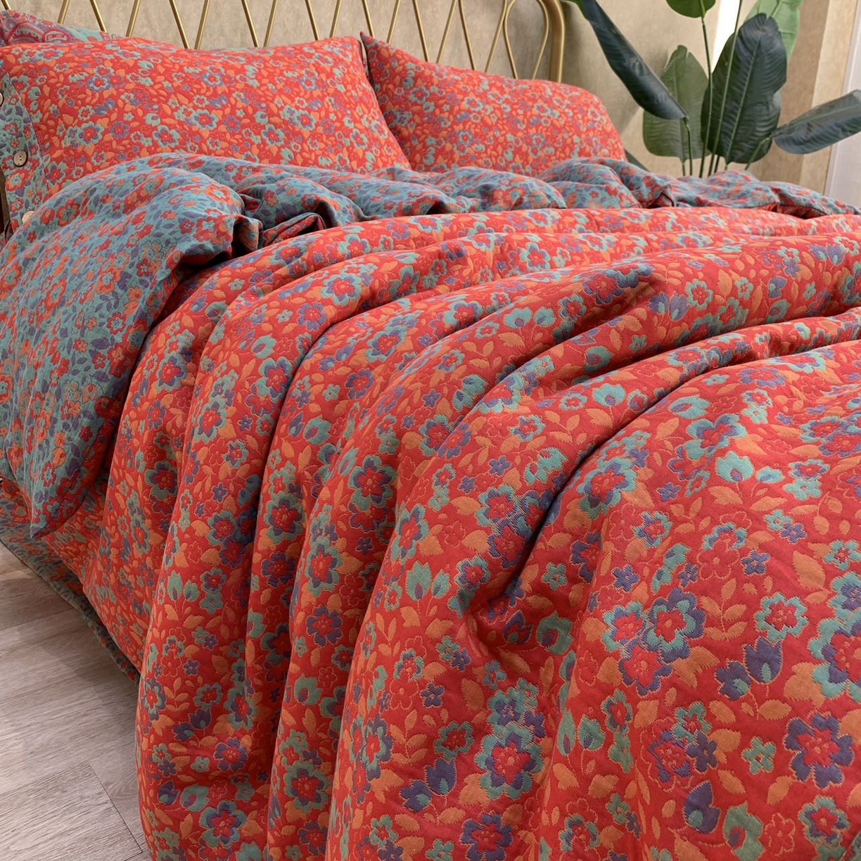 91家纺网 家纺一手货源 找家纺 （总）鲁爱 2025新款三层纱床盖款四件套