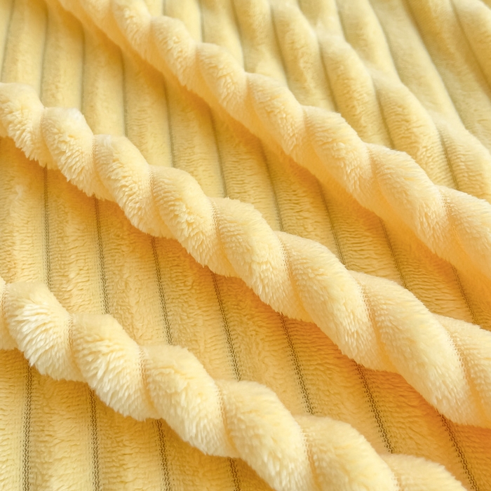91家纺网 家纺一手货源 找家纺 一帆毯业 2024新款抽条压缩代发抽空跨境外贸260克兔毛珊瑚法兰绒空调毯子抽条毛毯简约牛奶绒盖毯 柠檬黄