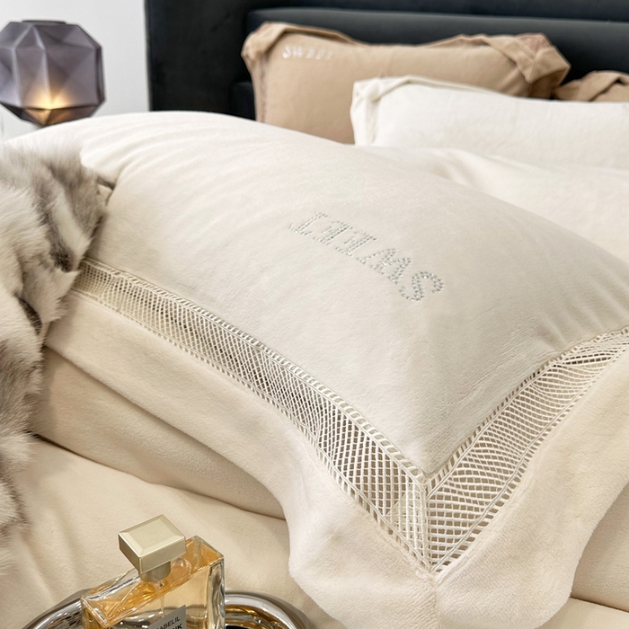 91家纺网 家纺一手货源 找家纺 榻尚 2024新款高绒公主绒四件套-低调的华丽 低调的华丽-象牙白