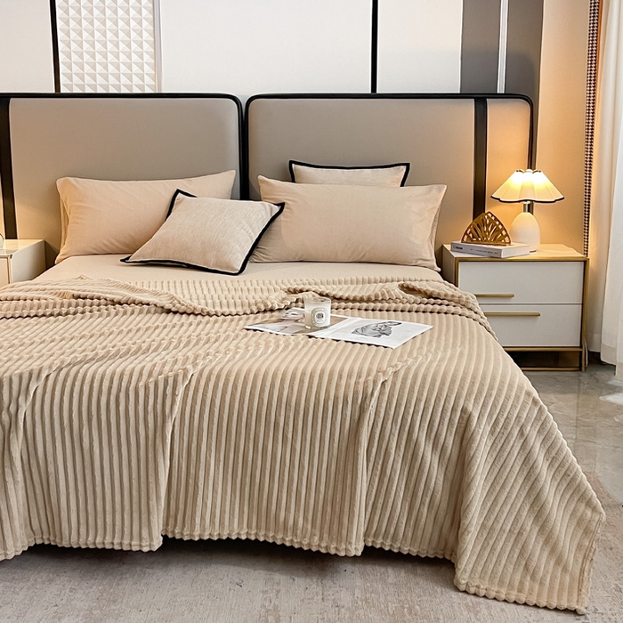 91家纺网 家纺一手货源 找家纺 一帆毯业 2024新款抽条压缩代发抽空跨境外贸260克兔毛珊瑚法兰绒空调毯子抽条毛毯简约牛奶绒盖毯 麻薯咖