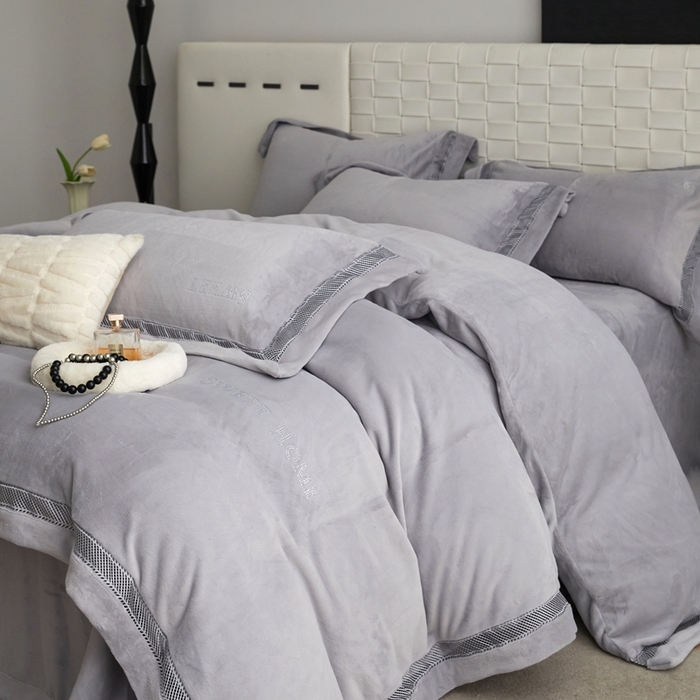 91家纺网 家纺一手货源 找家纺 榻尚 2024新款高绒公主绒四件套-低调的华丽 低调的华丽-大象灰