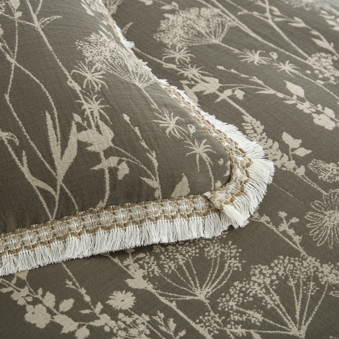 91家纺网 家纺一手货源 找家纺 鲁爱 2025新款全棉色织双层纱布流苏款四件套 云影-绿