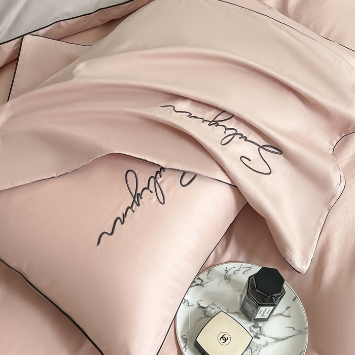 91家纺网 家纺一手货源 找家纺 一帆毯业 2024新款全棉纯色刺绣麻绳滚边四件套 玫瑰粉+浅灰