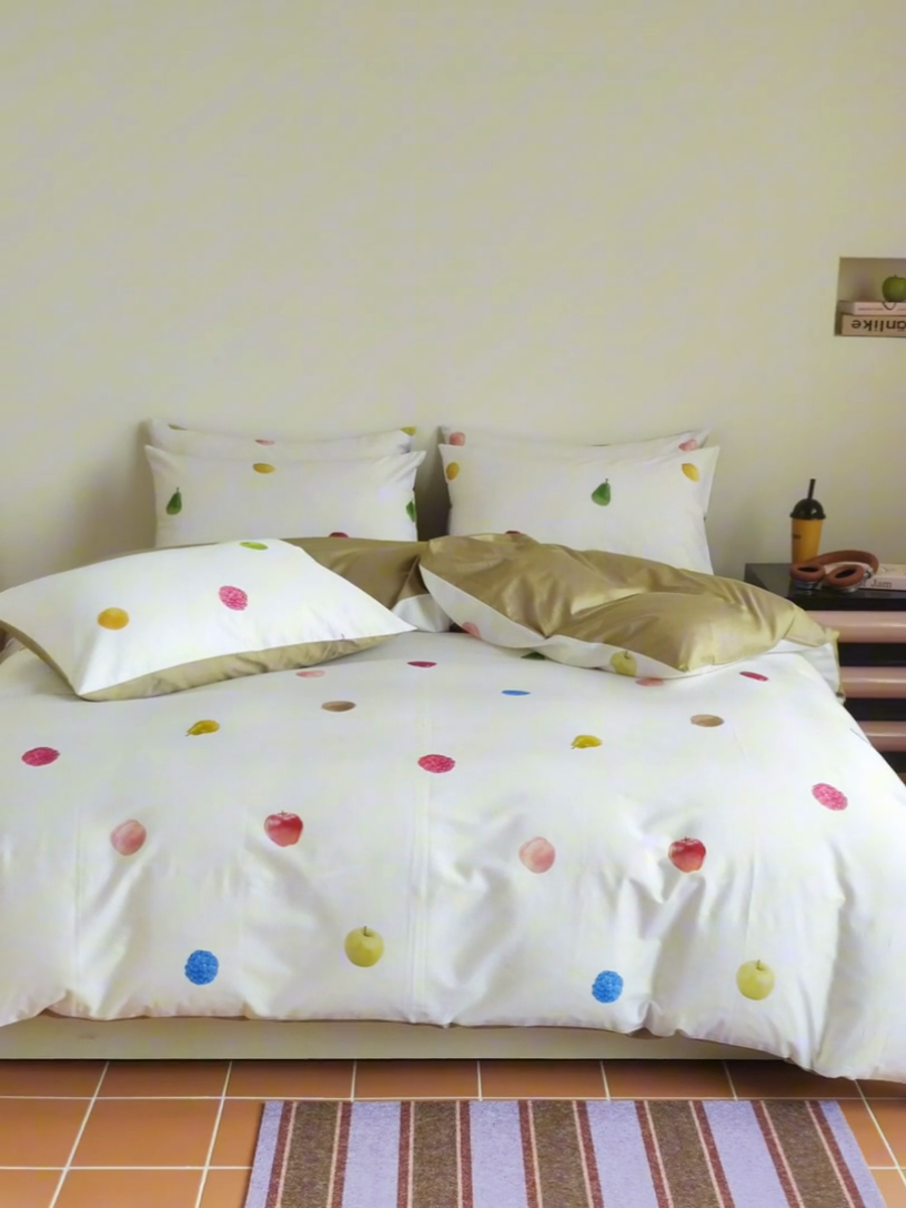 91家纺网 家纺一手货源 找家纺 赫帛 2024新款60s缎纹数码印花长绒棉四件套-缤纷水果 缤纷水果-白色