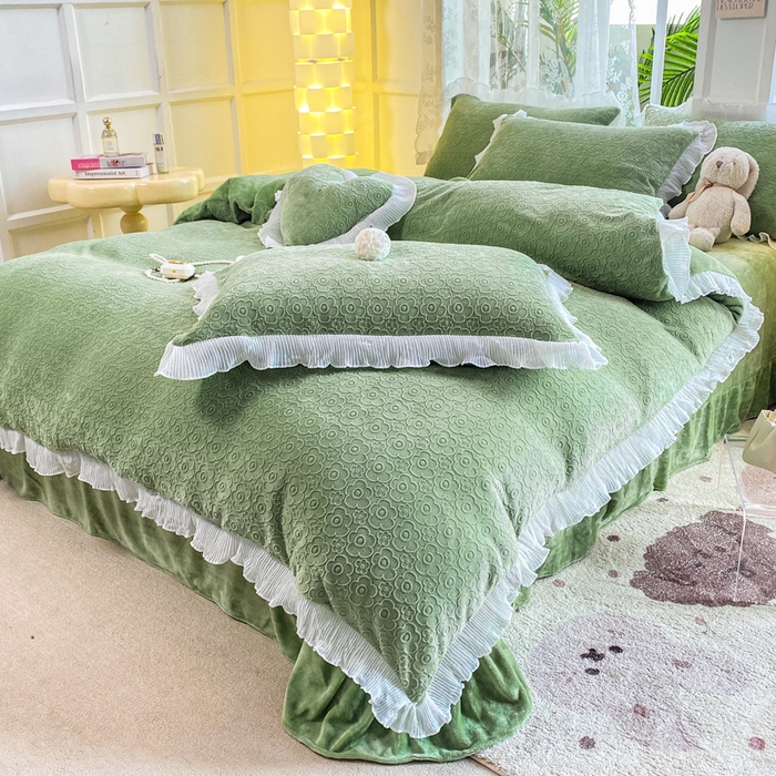 91家纺网 家纺一手货源 找家纺 畅畅家纺 2024直播爆款8斤230克雕花牛奶绒韩版花边法莱绒烂花四件套 公主风-抹茶绿