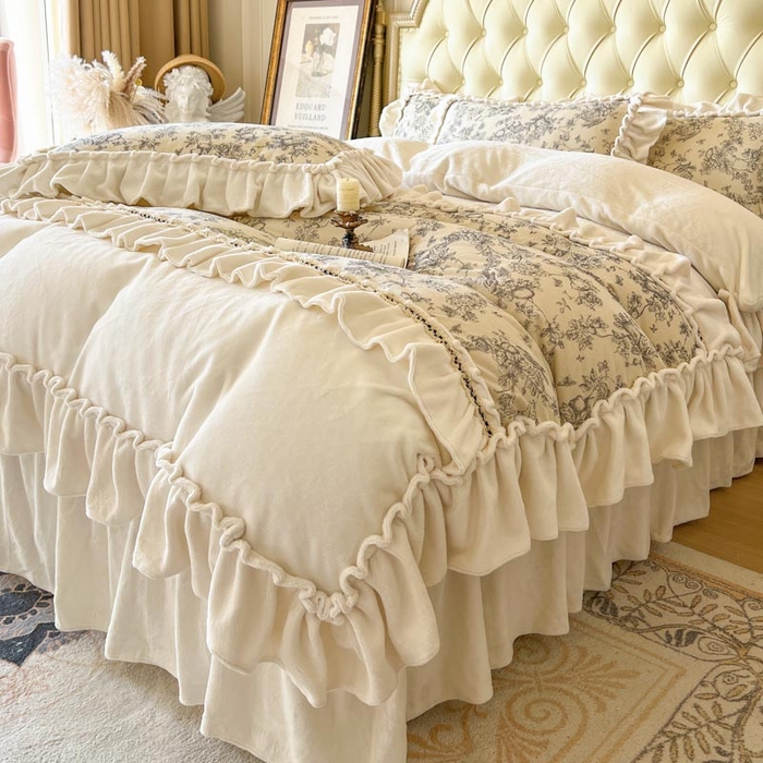 91家纺网 家纺一手货源 找家纺 亲亲公主 2025新款高克重牛奶绒花边四件套-法式情怀 奶油白