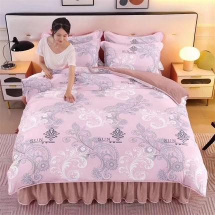 91家纺网 家纺一手货源 找家纺 沐妍家纺 2024新款重工刺绣绣花纯色牛奶绒四件套皇冠-粉玉