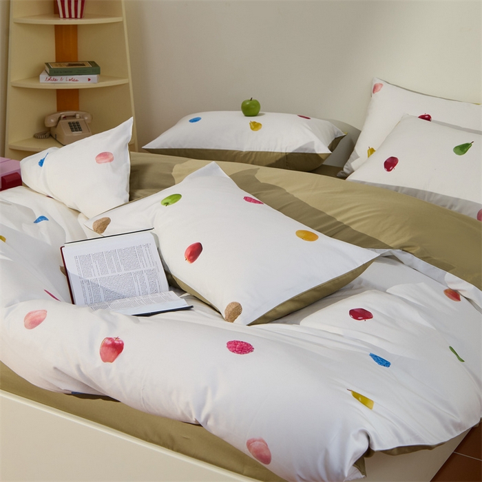 91家纺网 家纺一手货源 找家纺 赫帛 2024新款60s缎纹数码印花长绒棉四件套-缤纷水果 缤纷水果-白色