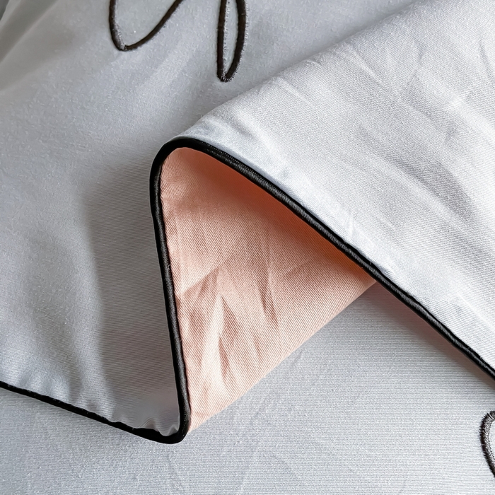 91家纺网 家纺一手货源 找家纺 一帆毯业 2024新款全棉纯色刺绣麻绳滚边四件套 天空蓝+玫瑰粉