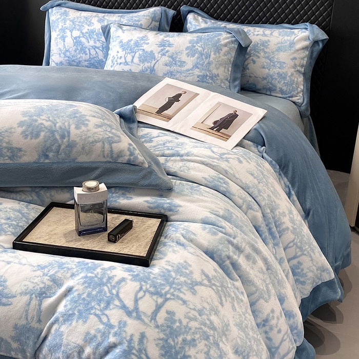 91家纺网 家纺一手货源 找家纺 优悦生活馆 2025新款牛奶绒印花四件套-维也纳 维也纳-湖水绿