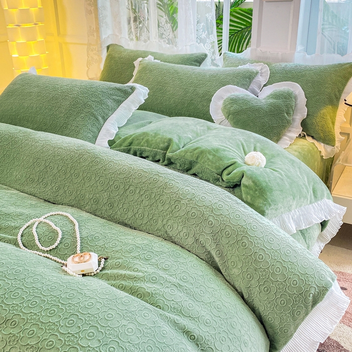 91家纺网 家纺一手货源 找家纺 畅畅家纺 2024直播爆款8斤230克雕花牛奶绒韩版花边法莱绒烂花四件套 公主风-抹茶绿