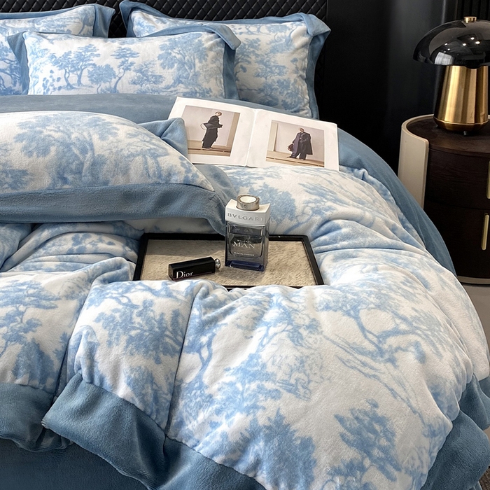 91家纺网 家纺一手货源 找家纺 优悦生活馆 2025新款牛奶绒印花四件套-维也纳 维也纳-湖水绿