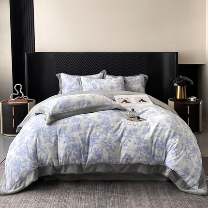 91家纺网 家纺一手货源 找家纺 优悦生活馆 2025新款牛奶绒印花四件套-维也纳 维也纳-时尚灰
