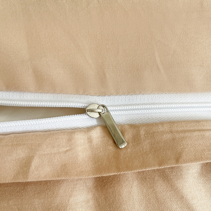 91家纺网 家纺一手货源 找家纺 一帆毯业 2024新款全棉纯色刺绣麻绳滚边四件套 奶昔白+奶茶