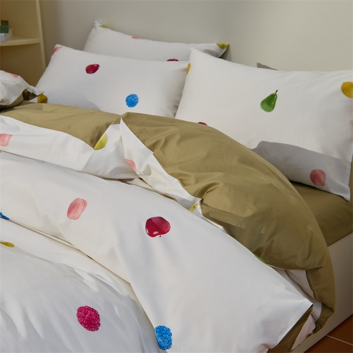 91家纺网 家纺一手货源 找家纺 赫帛 2024新款60s缎纹数码印花长绒棉四件套-缤纷水果 缤纷水果-白色