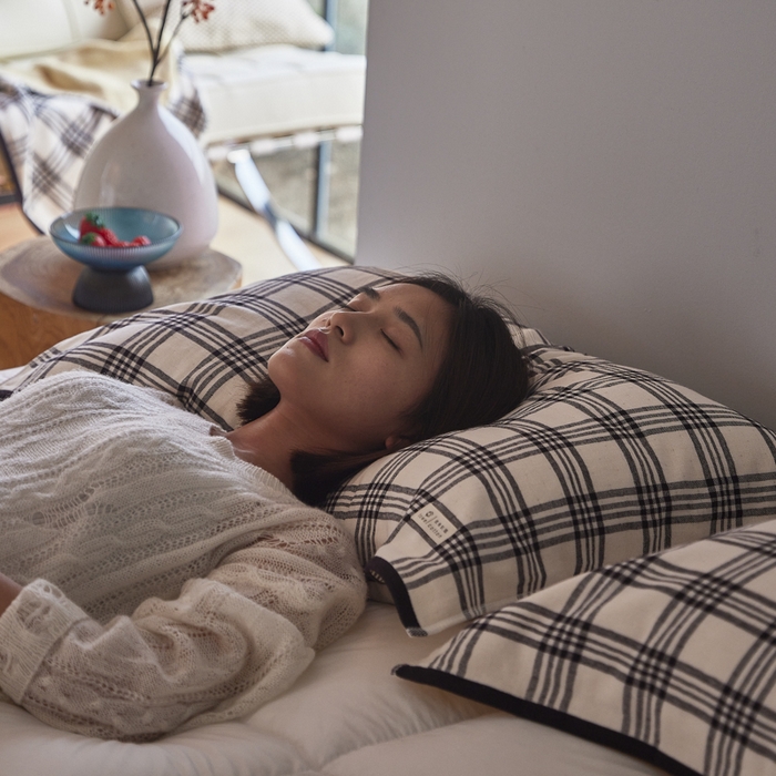 91家纺网 家纺一手货源 找家纺 爱港家纺 2024新款专版双面全棉情侣枕巾双人单人款织边枕巾 至简-白一对