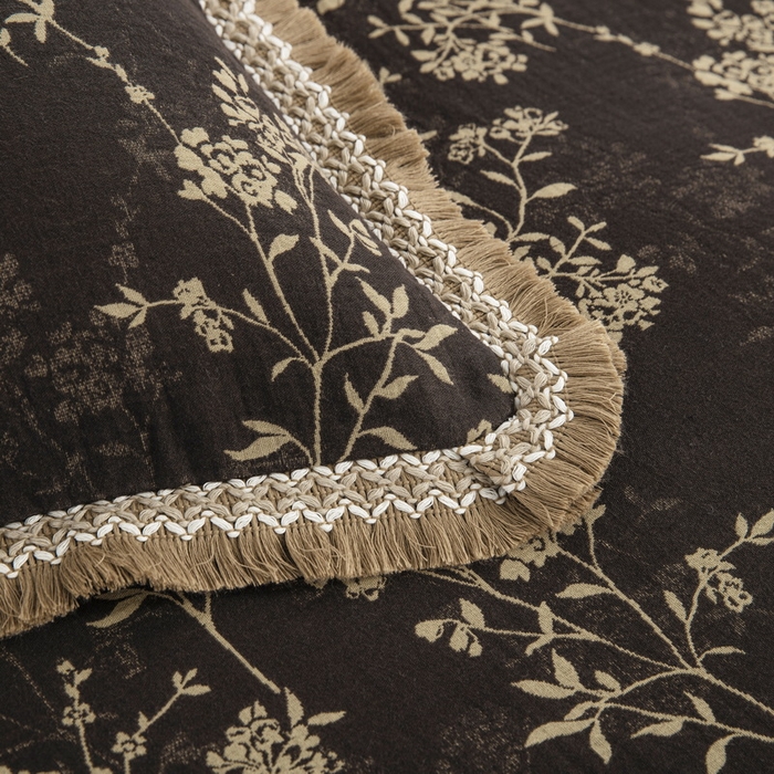 91家纺网 家纺一手货源 找家纺 鲁爱 2025新款全棉色织双层纱布流苏款四件套 惊鸿-深咖