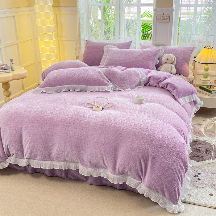 91家纺网 家纺一手货源 找家纺 畅畅家纺 2024直播爆款8斤230克雕花牛奶绒韩版花边法莱绒烂花四件套 公主风-香芋紫