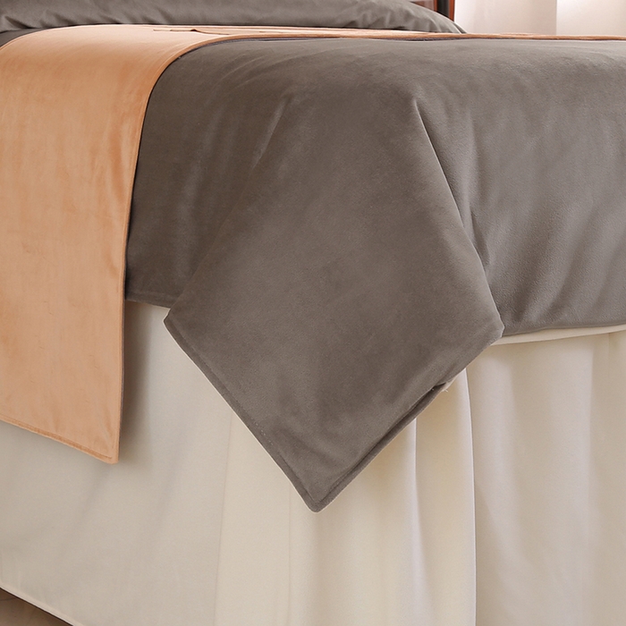 91家纺网 家纺一手货源 找家纺 琪宝阁 2024新款立丝绒美 容床罩套件-欧若拉 香槟