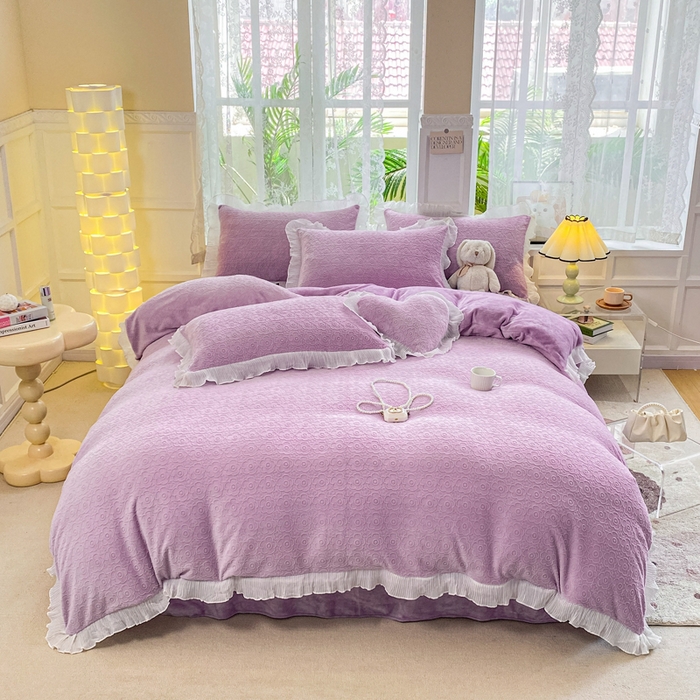 91家纺网 家纺一手货源 找家纺 畅畅家纺 2024直播爆款8斤230克雕花牛奶绒韩版花边法莱绒烂花四件套 公主风-香芋紫