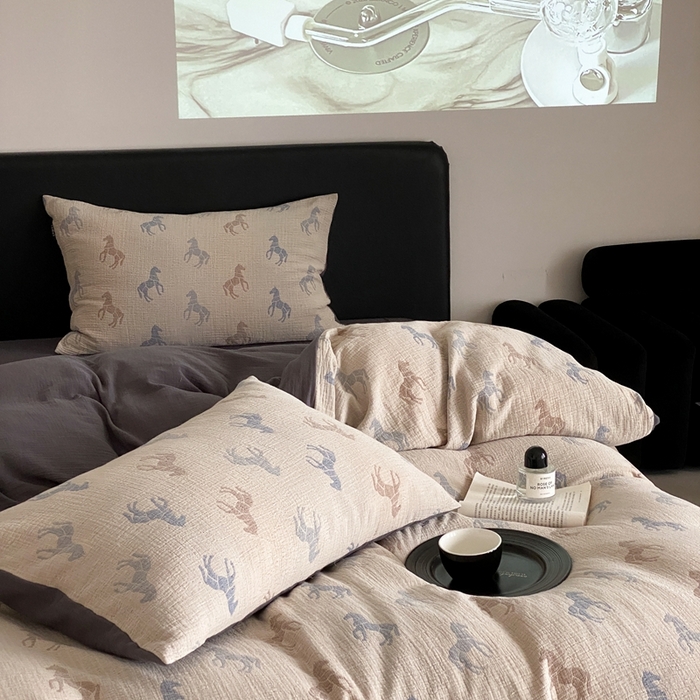 91家纺网 家纺一手货源 找家纺 （总）赫帛 2024新款A类全棉色织三层纱水洗棉四件套-渐变马