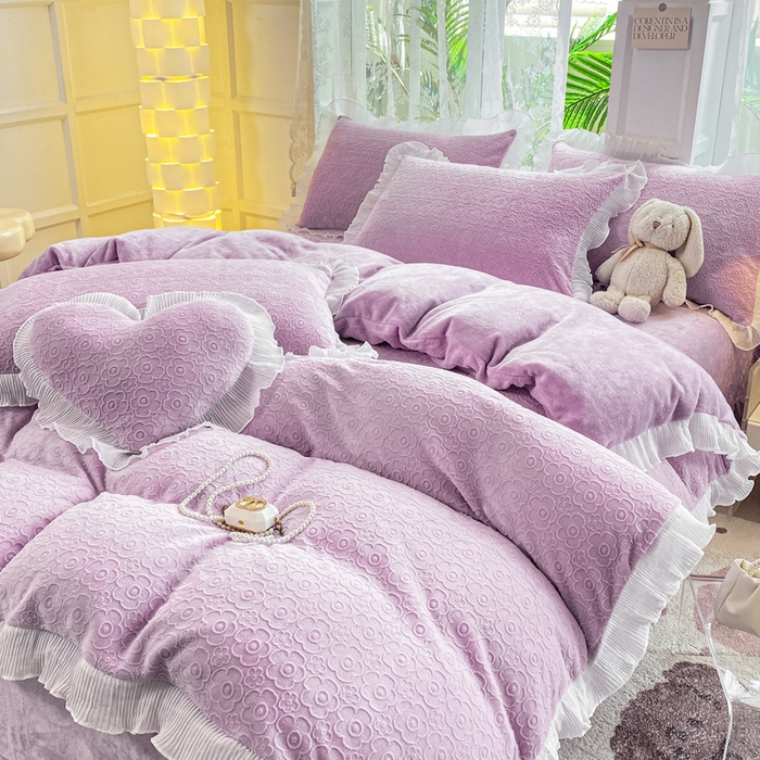 91家纺网 家纺一手货源 找家纺 畅畅家纺 2024直播爆款8斤230克雕花牛奶绒韩版花边法莱绒烂花四件套 公主风-香芋紫